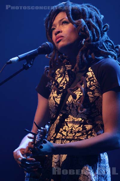 VALERIE JUNE - 2013-11-09 - PARIS - La Cigale - 